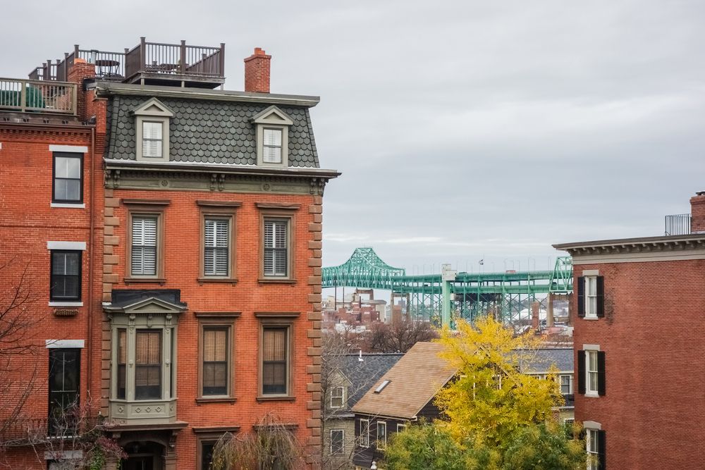 Apartment building photo in Boston.
